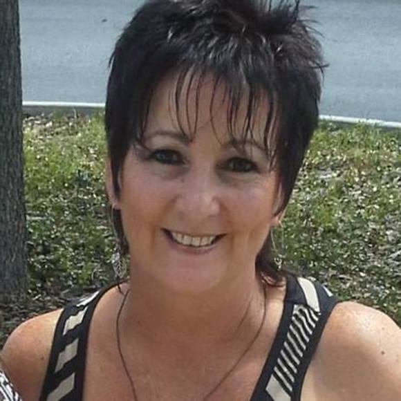 Meet your Posher, Julia - Picture 1 of 1